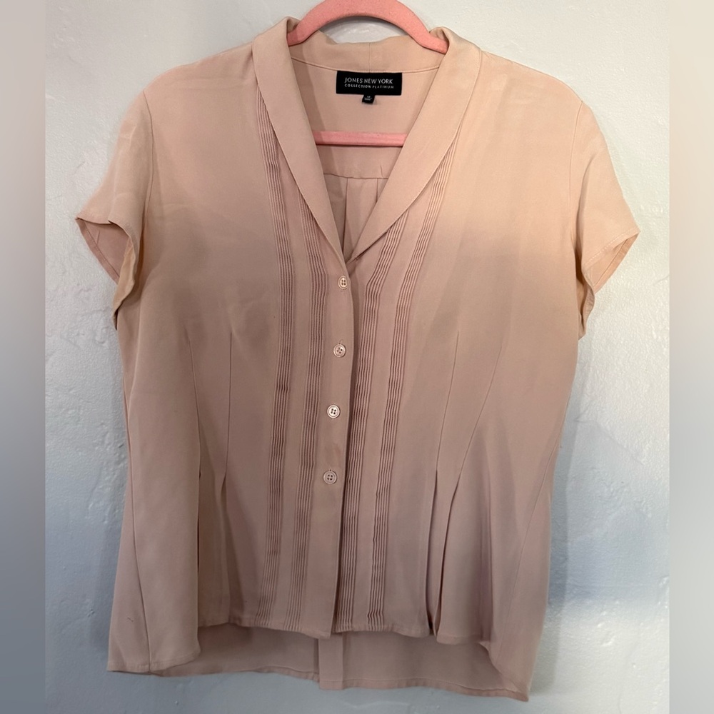 Jones New York Women's Blush Button-Up Blouse